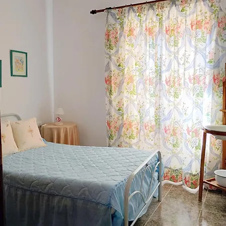 Holiday home Vivienda Rural Iberos M&m